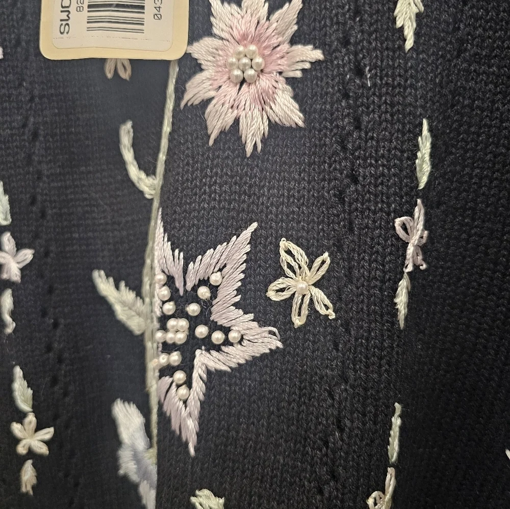 Vintage, knit, black, Victoria, embroidered, casual, sweater, 90s, 2000s, Girly